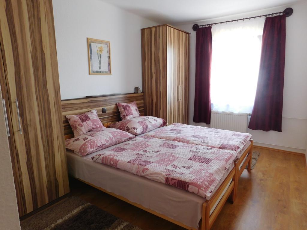 Xxl Apartman Zalakaros Buitenkant foto